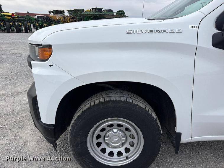 image for item FC2201 2020 Chevrolet Silverado 1500 pickup truck