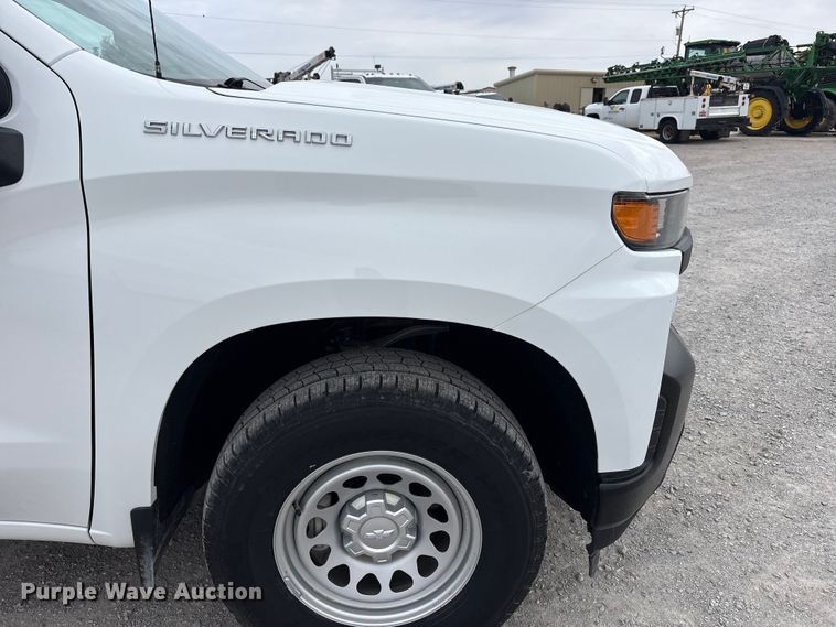 image for item FC2201 2020 Chevrolet Silverado 1500 pickup truck