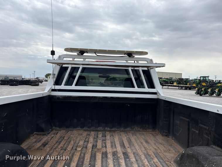 image for item FC2201 2020 Chevrolet Silverado 1500 pickup truck