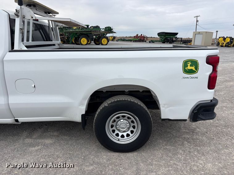 image for item FC2201 2020 Chevrolet Silverado 1500 pickup truck