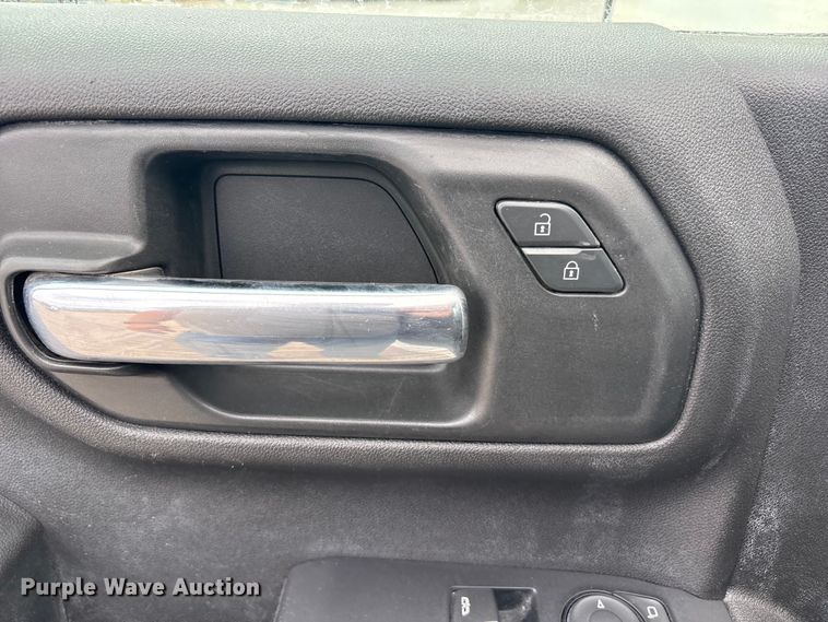 image for item FC2201 2020 Chevrolet Silverado 1500 pickup truck