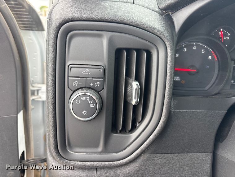 image for item FC2201 2020 Chevrolet Silverado 1500 pickup truck