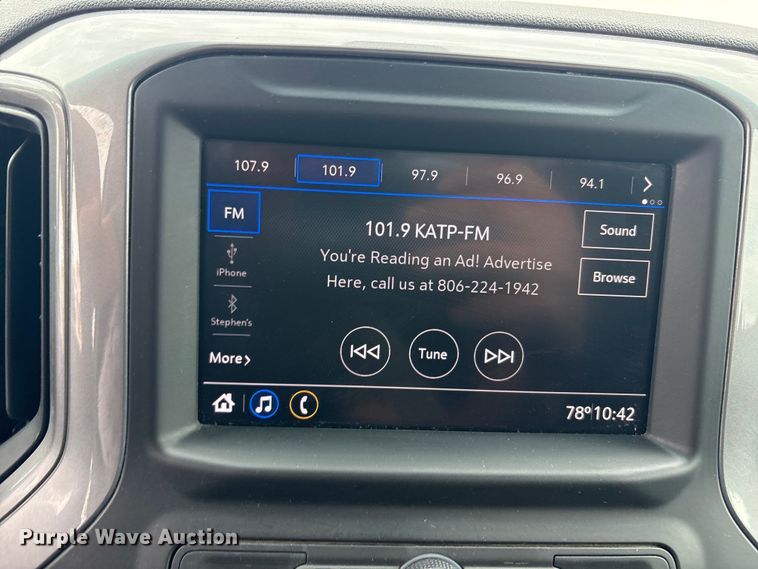 image for item FC2201 2020 Chevrolet Silverado 1500 pickup truck