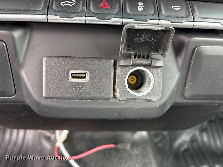 image for item FC2201 2020 Chevrolet Silverado 1500 pickup truck