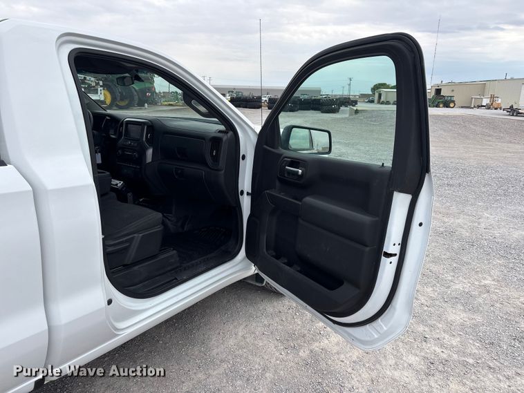 image for item FC2201 2020 Chevrolet Silverado 1500 pickup truck