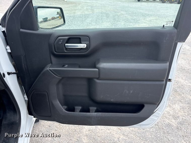 image for item FC2201 2020 Chevrolet Silverado 1500 pickup truck