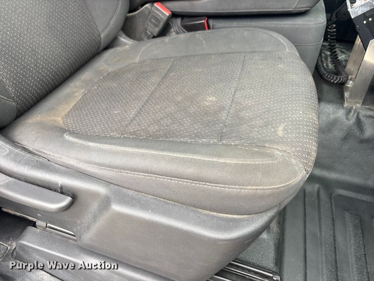 image for item FC2201 2020 Chevrolet Silverado 1500 pickup truck