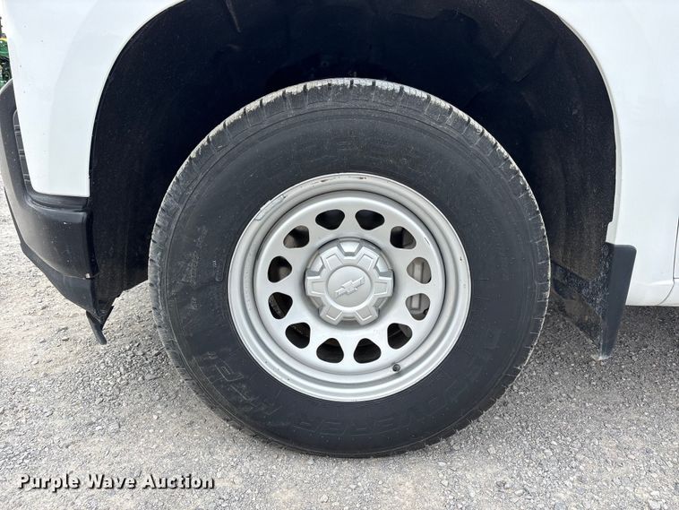 image for item FC2201 2020 Chevrolet Silverado 1500 pickup truck