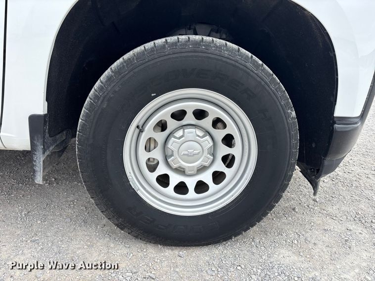 image for item FC2201 2020 Chevrolet Silverado 1500 pickup truck