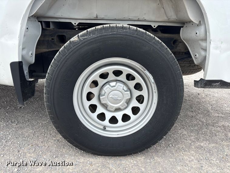 image for item FC2201 2020 Chevrolet Silverado 1500 pickup truck