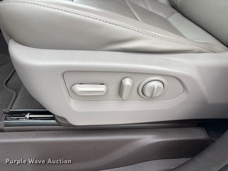 image for item FC2202 2019 GMC Sierra 1500 SLT Crew Cab pickup truck