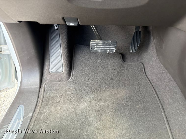 image for item FC2202 2019 GMC Sierra 1500 SLT Crew Cab pickup truck