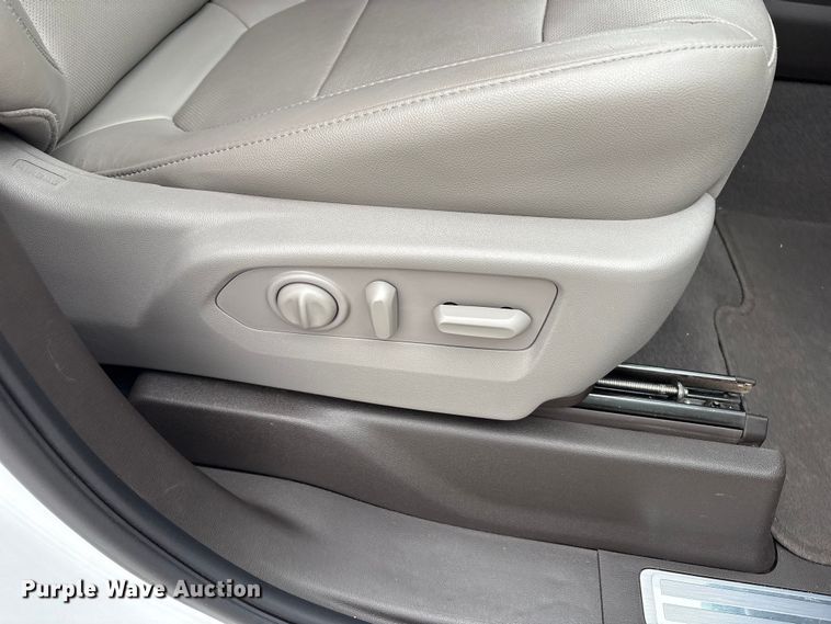 image for item FC2202 2019 GMC Sierra 1500 SLT Crew Cab pickup truck