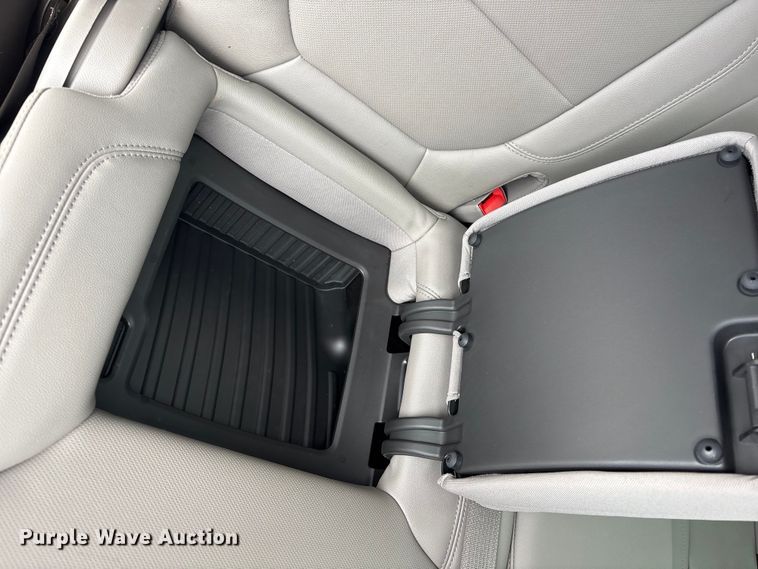 image for item FC2202 2019 GMC Sierra 1500 SLT Crew Cab pickup truck