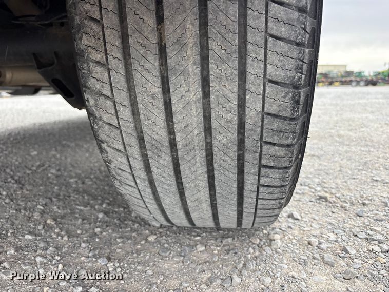 image for item FC2202 2019 GMC Sierra 1500 SLT Crew Cab pickup truck