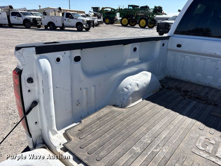 image for item FC2203 2018 Chevrolet Silverado 1500 Crew Cab pickup truck