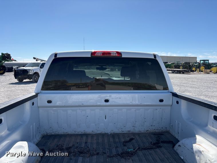 image for item FC2203 2018 Chevrolet Silverado 1500 Crew Cab pickup truck