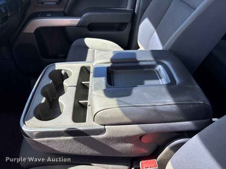 image for item FC2203 2018 Chevrolet Silverado 1500 Crew Cab pickup truck
