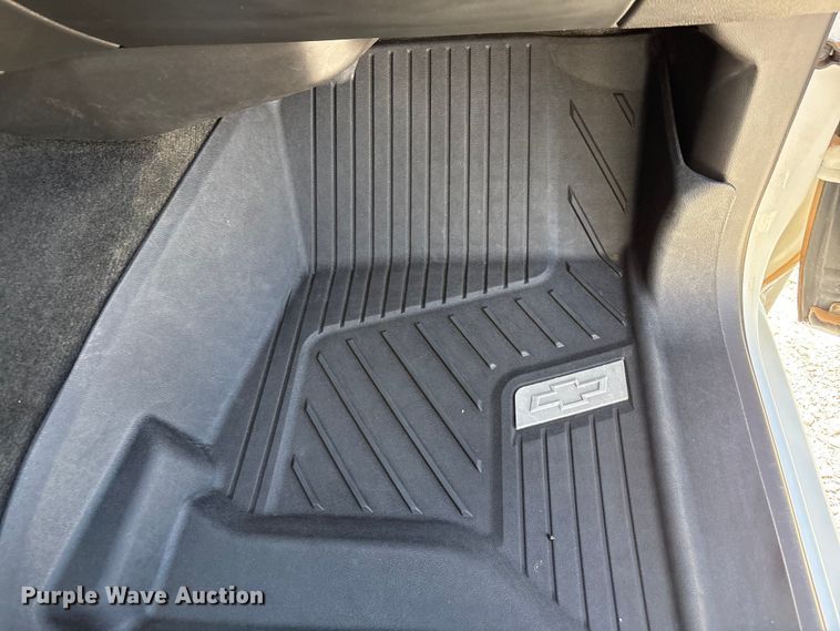 image for item FC2203 2018 Chevrolet Silverado 1500 Crew Cab pickup truck