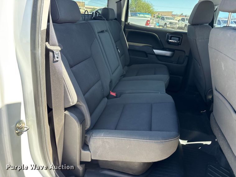 image for item FC2203 2018 Chevrolet Silverado 1500 Crew Cab pickup truck