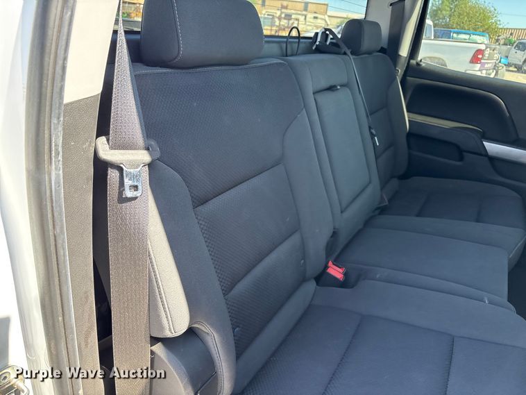 image for item FC2203 2018 Chevrolet Silverado 1500 Crew Cab pickup truck