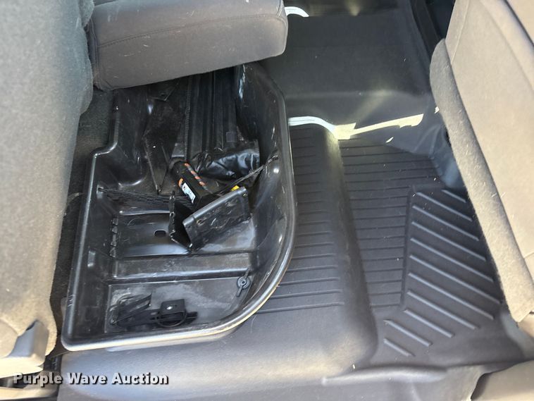 image for item FC2203 2018 Chevrolet Silverado 1500 Crew Cab pickup truck