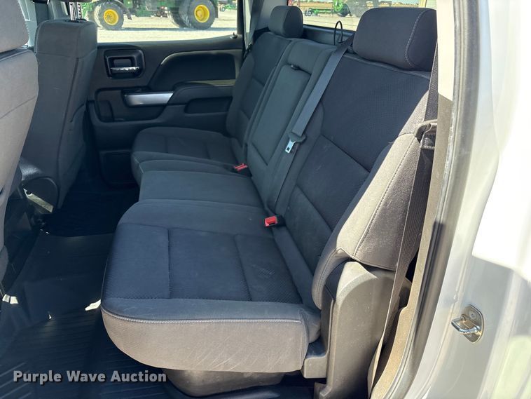 image for item FC2203 2018 Chevrolet Silverado 1500 Crew Cab pickup truck