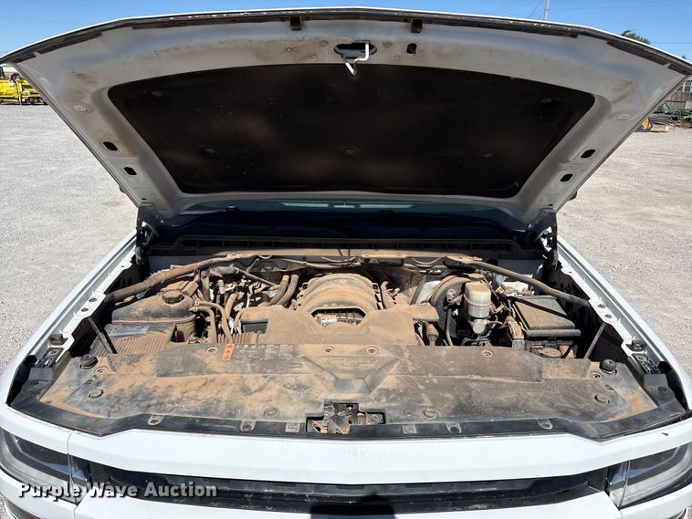 image for item FC2203 2018 Chevrolet Silverado 1500 Crew Cab pickup truck