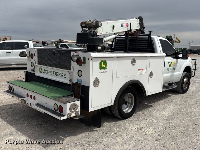 image for item FC2204 2013 Ford F350 Super Duty utility bed pickup truck
