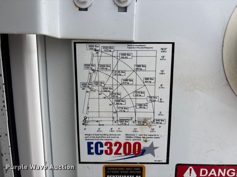 image for item FC2204 2013 Ford F350 Super Duty utility bed pickup truck