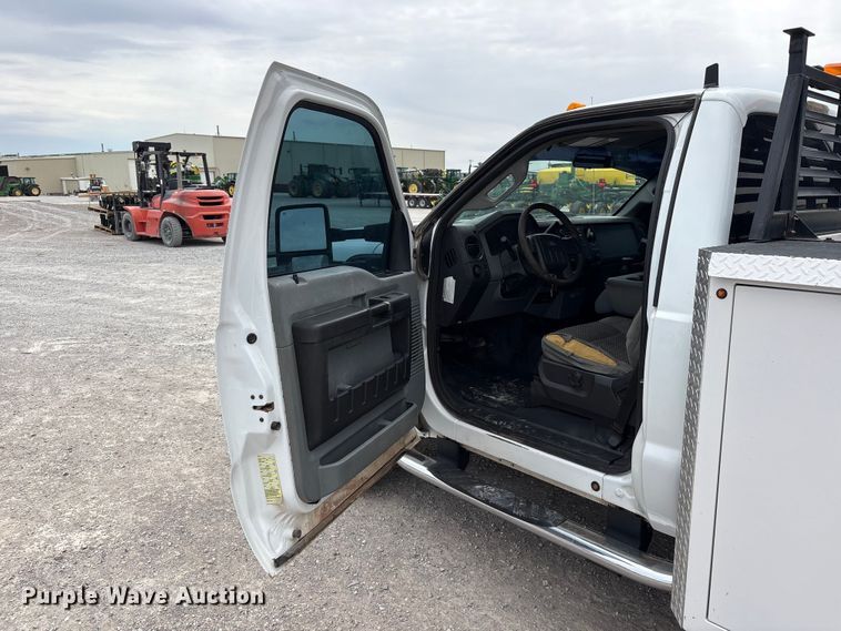 image for item FC2204 2013 Ford F350 Super Duty utility bed pickup truck