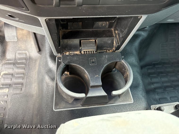 image for item FC2204 2013 Ford F350 Super Duty utility bed pickup truck