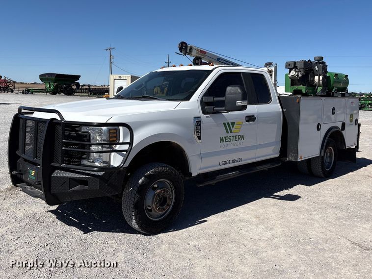 image for item FC2205 2019 Ford F350 Super Duty XL Ext. Cab utility bed pickup truck