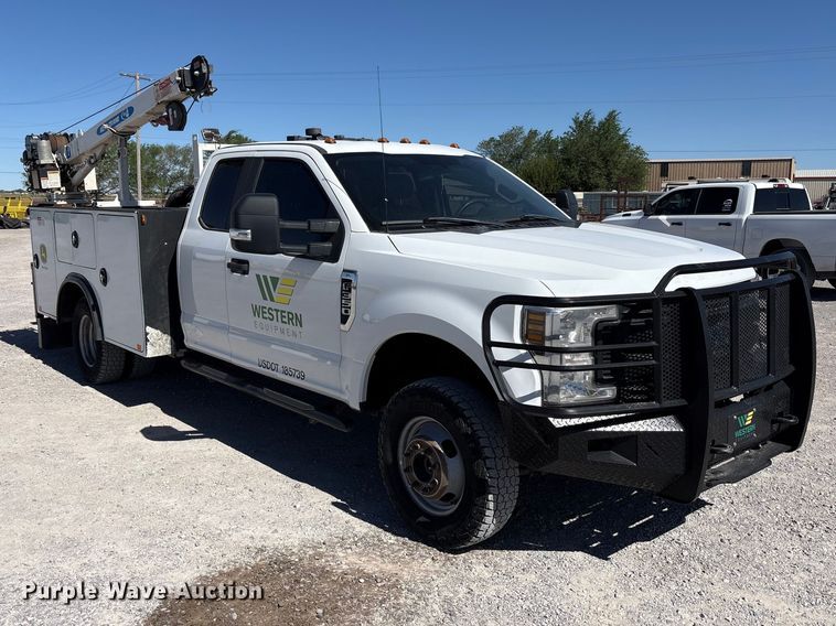 image for item FC2205 2019 Ford F350 Super Duty XL Ext. Cab utility bed pickup truck