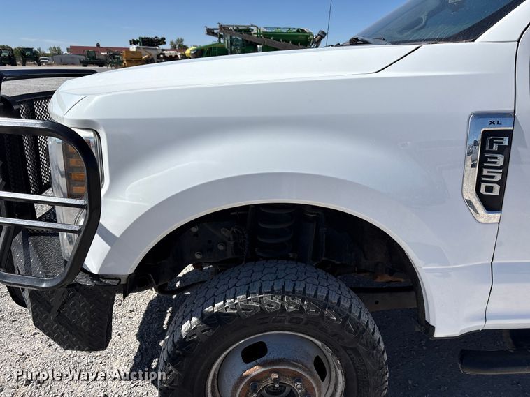 image for item FC2205 2019 Ford F350 Super Duty XL Ext. Cab utility bed pickup truck