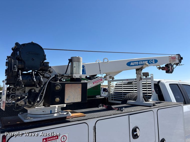 image for item FC2205 2019 Ford F350 Super Duty XL Ext. Cab utility bed pickup truck