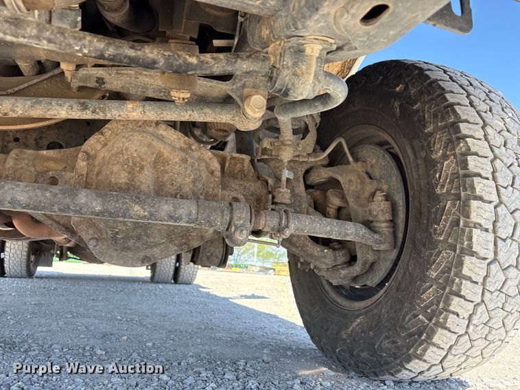 image for item FC2205 2019 Ford F350 Super Duty XL Ext. Cab utility bed pickup truck