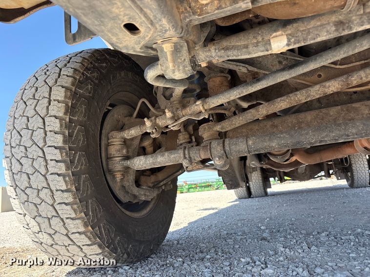 image for item FC2205 2019 Ford F350 Super Duty XL Ext. Cab utility bed pickup truck