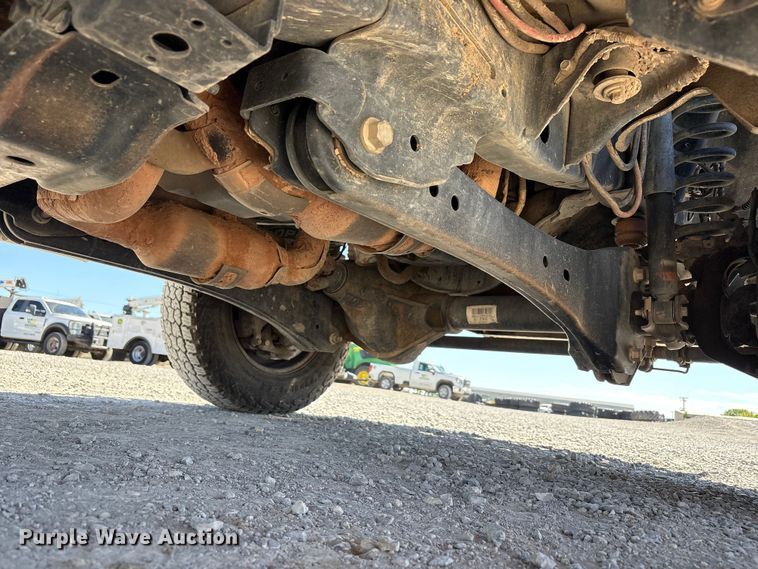 image for item FC2205 2019 Ford F350 Super Duty XL Ext. Cab utility bed pickup truck