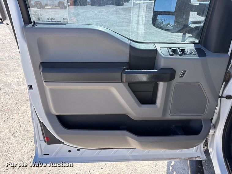 image for item FC2205 2019 Ford F350 Super Duty XL Ext. Cab utility bed pickup truck