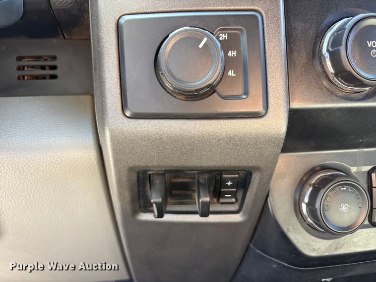 image for item FC2205 2019 Ford F350 Super Duty XL Ext. Cab utility bed pickup truck