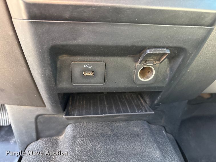 image for item FC2205 2019 Ford F350 Super Duty XL Ext. Cab utility bed pickup truck