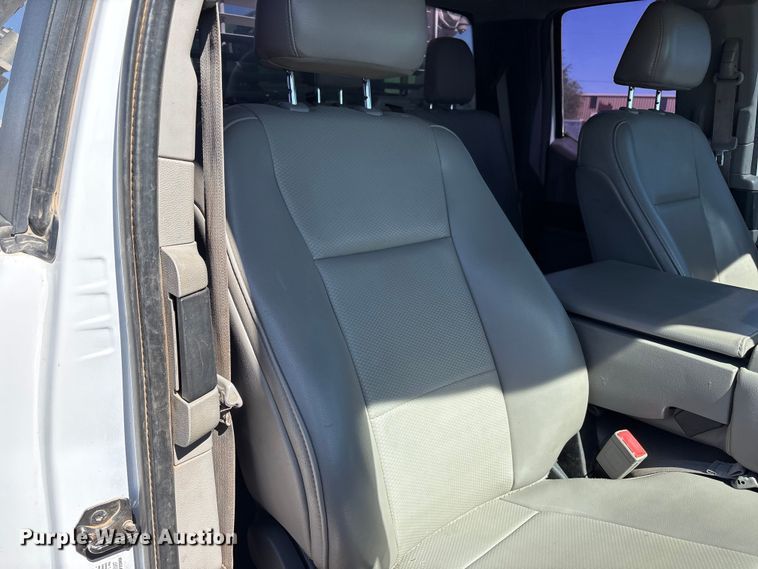 image for item FC2205 2019 Ford F350 Super Duty XL Ext. Cab utility bed pickup truck