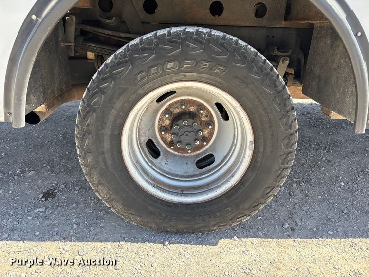 image for item FC2205 2019 Ford F350 Super Duty XL Ext. Cab utility bed pickup truck