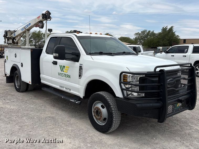 image for item FC2206 2019 Ford F350 Super Duty XL Ext. Cab utility bed pickup truck