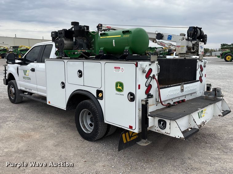 image for item FC2206 2019 Ford F350 Super Duty XL Ext. Cab utility bed pickup truck