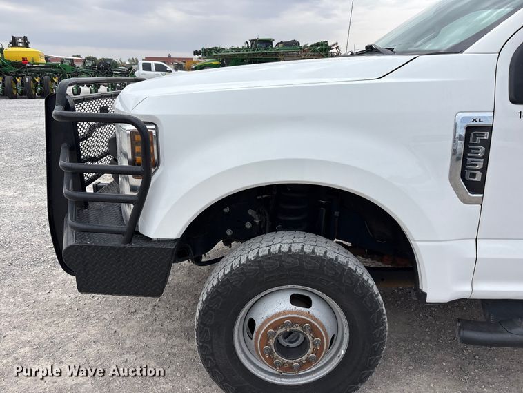 image for item FC2206 2019 Ford F350 Super Duty XL Ext. Cab utility bed pickup truck