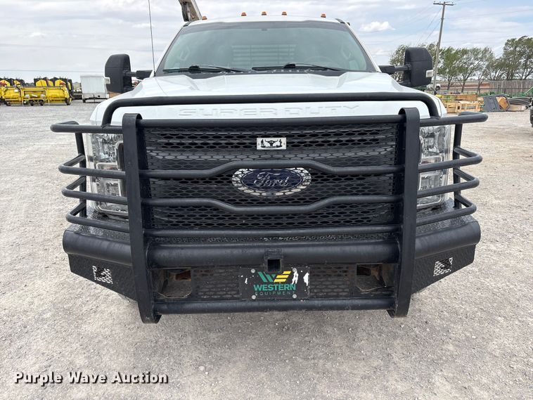 image for item FC2206 2019 Ford F350 Super Duty XL Ext. Cab utility bed pickup truck
