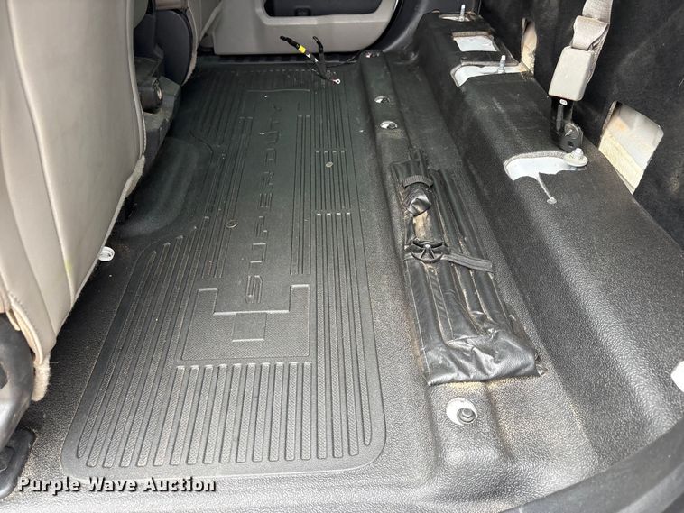 image for item FC2206 2019 Ford F350 Super Duty XL Ext. Cab utility bed pickup truck