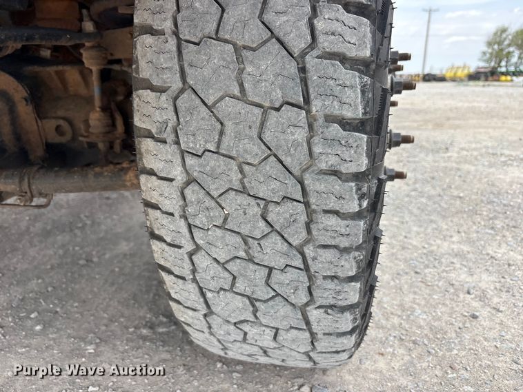 image for item FC2206 2019 Ford F350 Super Duty XL Ext. Cab utility bed pickup truck